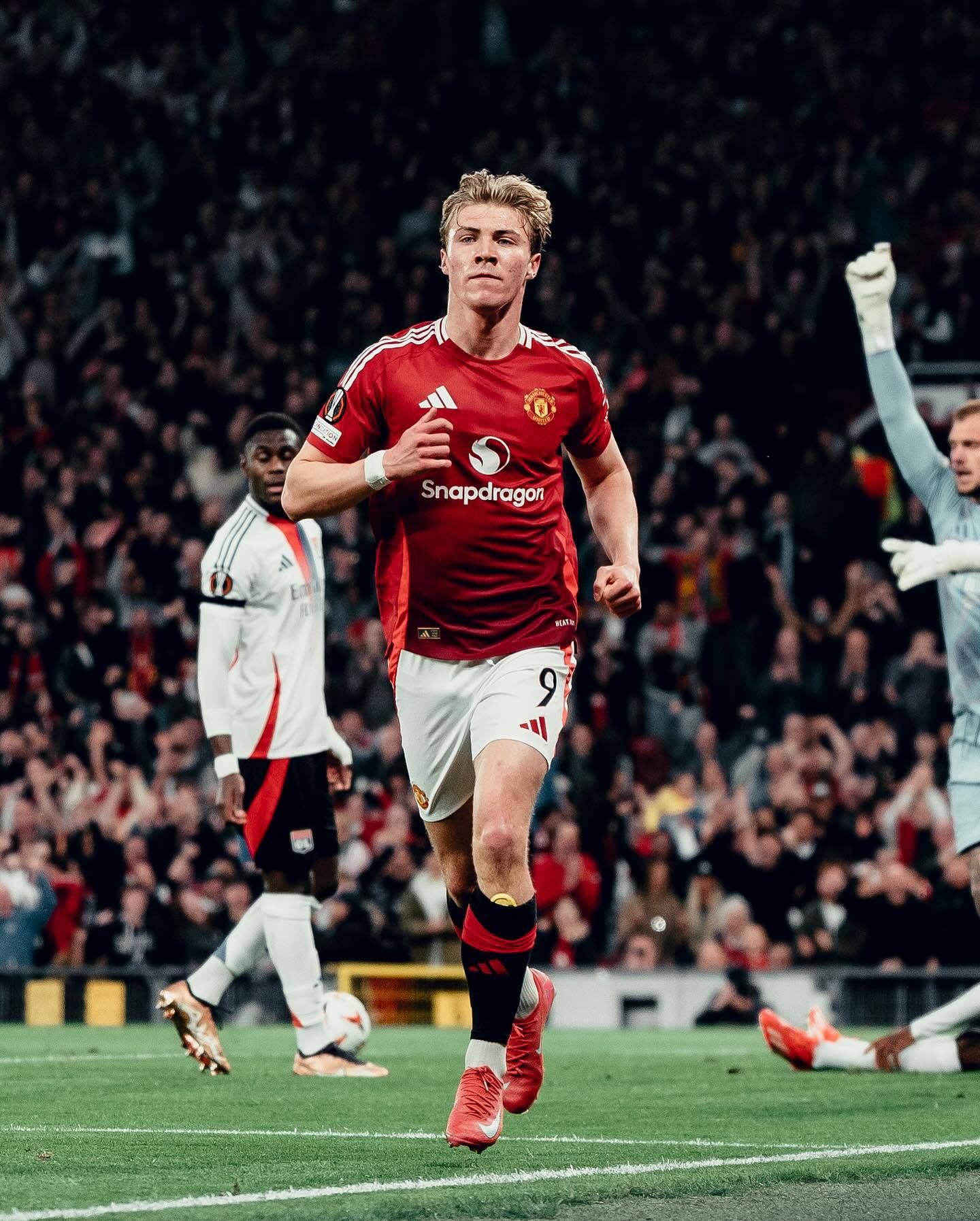 关于里程碑夜曼联遗憾出局,法甲赛后刷纪录,质疑声仍在,年轻球员得到机会的信息 关于里程碑夜曼联遗憾出局,法甲赛后刷纪录,质疑声仍在,年轻球员得到机会的信息