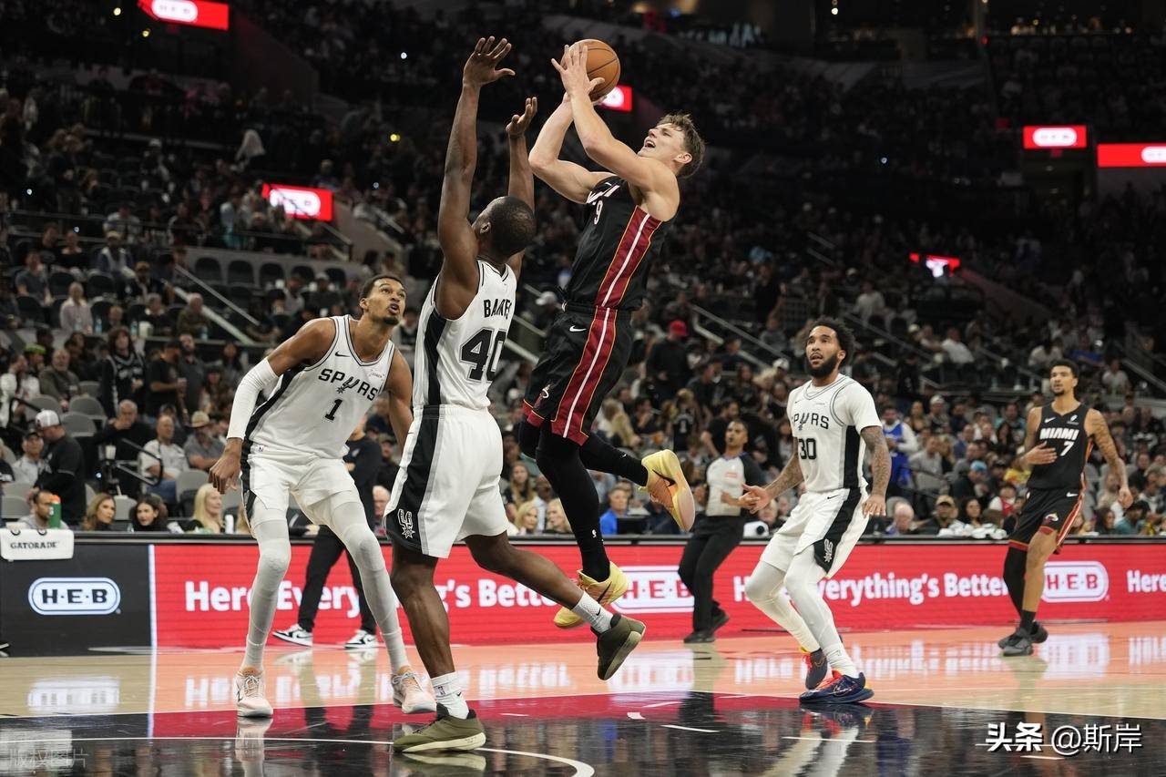 包含圣安东尼奥马刺发布备战花絮；今晨造点机会；NBA季后赛任务艰巨；球队文化再被提及的词条