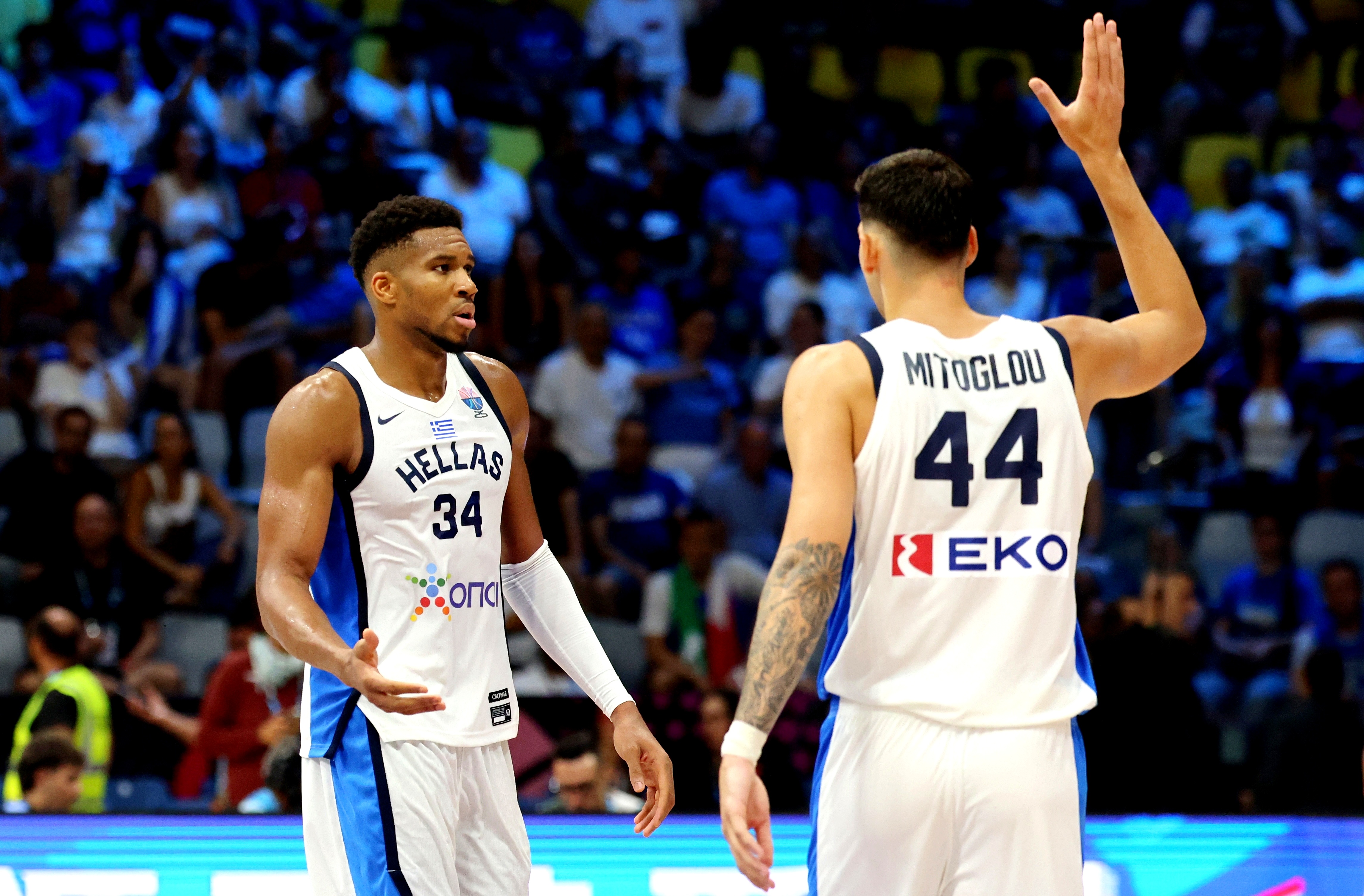 包含赛地聚焦——德国杯集结日热度飙升，迈阿密热火回应争议，信心回归，高层口径保持一致的词条-爱游戏